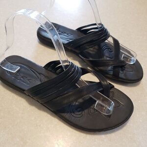 BORN b.o.c. Women's Alisha Black Strappy Slip On Sandals Size US 8